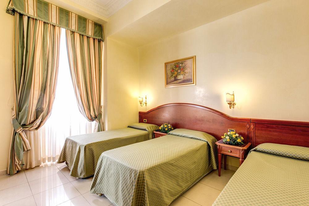 Hotel Contilia Roma Esterno foto