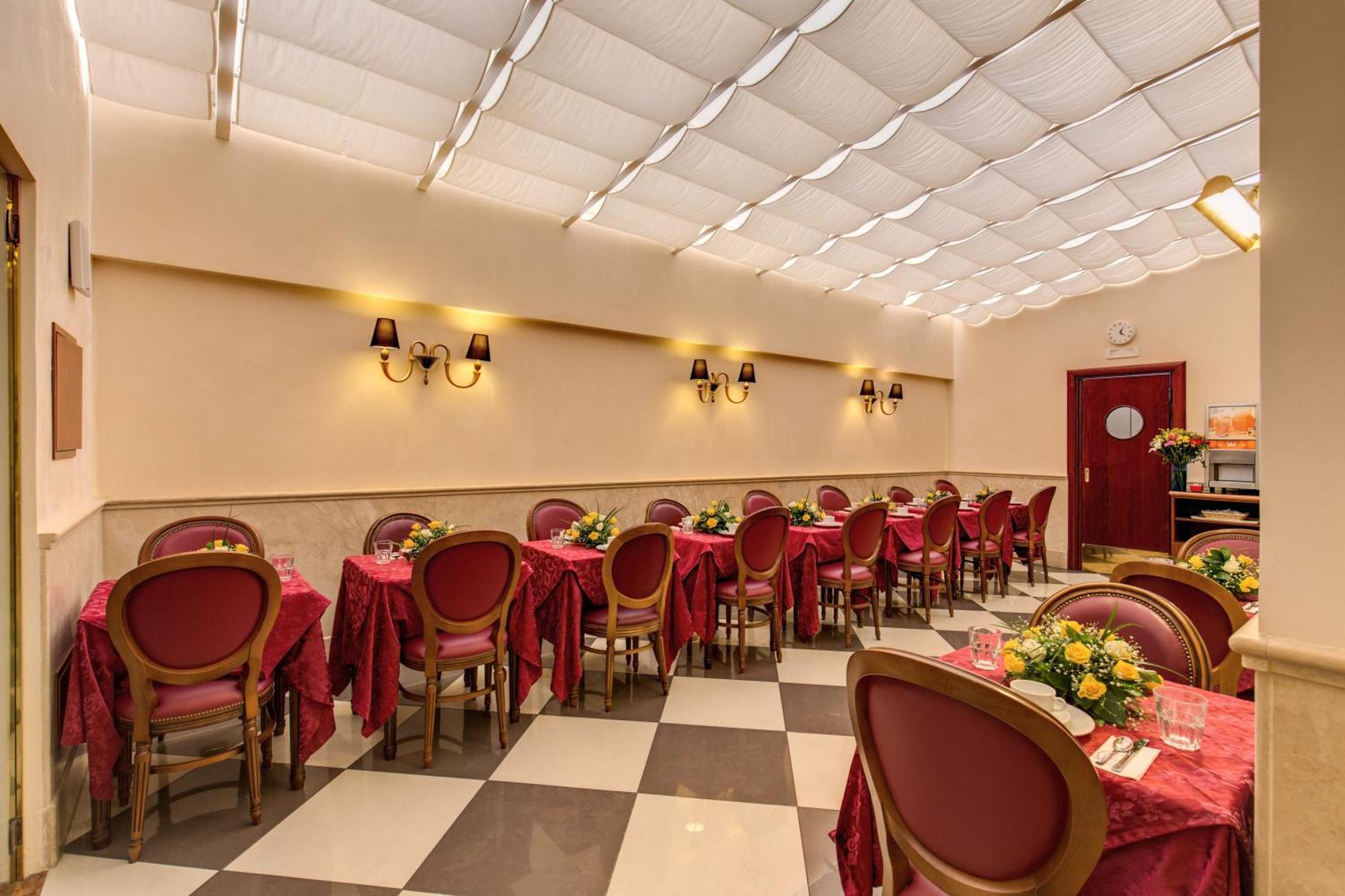 Hotel Contilia Roma Esterno foto