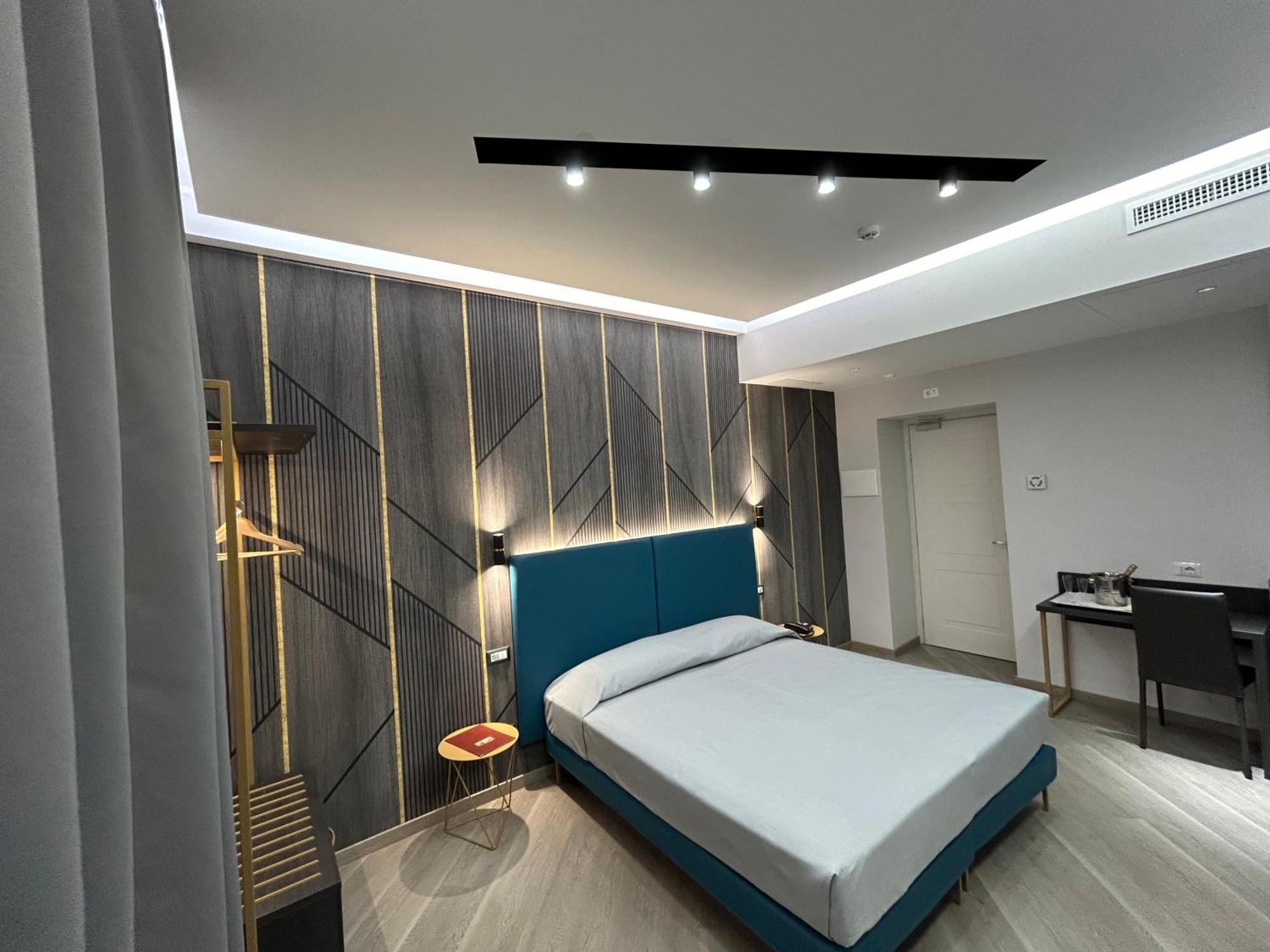 Hotel Contilia Roma Esterno foto