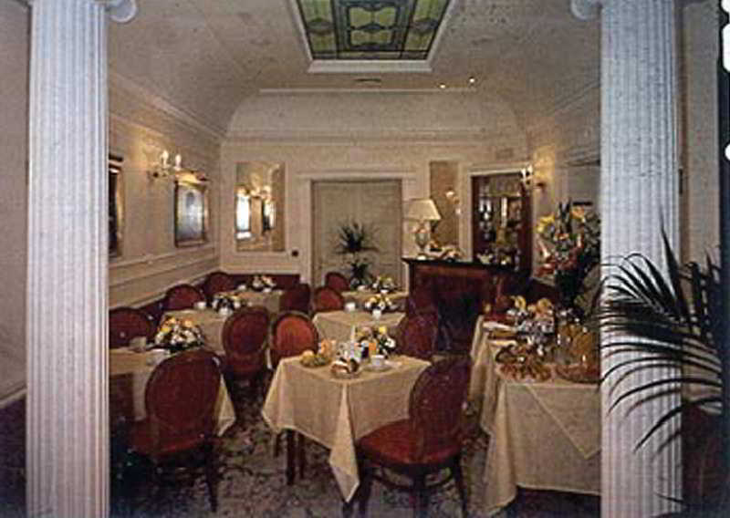 Hotel Contilia Roma Esterno foto