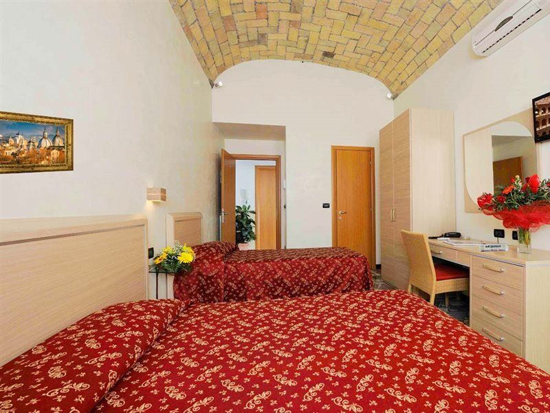 Hotel Contilia Roma Esterno foto