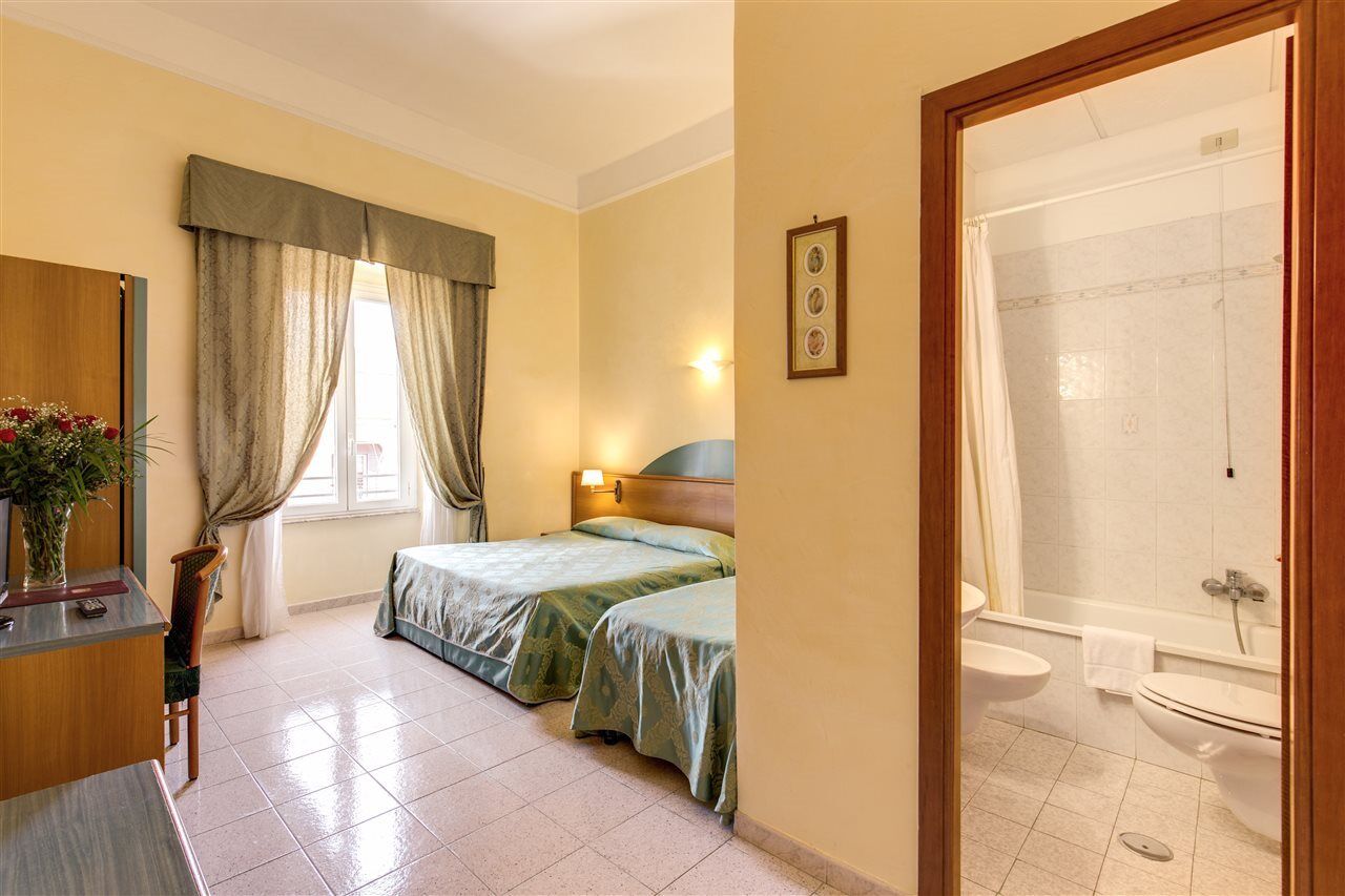 Hotel Contilia Roma Esterno foto